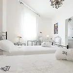 Boutique San Giovanni Hotel 3*