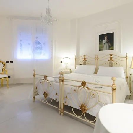 Boutique San Giovanni 3*