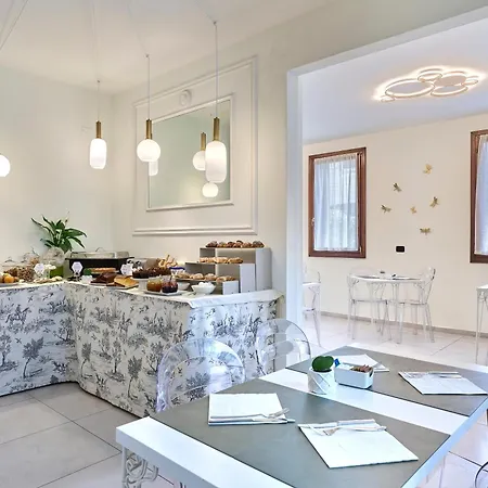 Boutique San Giovanni Hotel