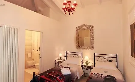 Boutique San Giovanni 3*