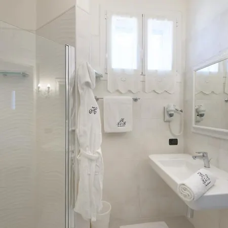 San Giovanni Hotel 3*