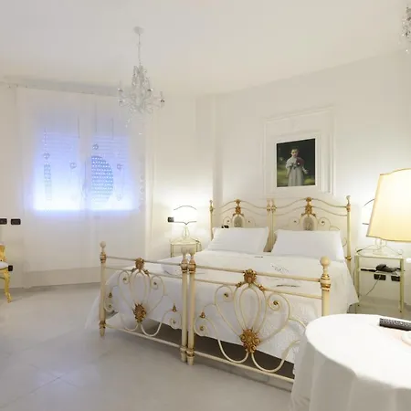 Hotel Boutique San Giovanni 3*