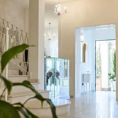Boutique San Giovanni 3*